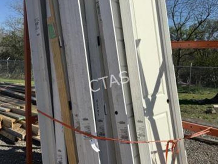 #267-•-rack-of-interior-doors---multiple-sizes-image-1