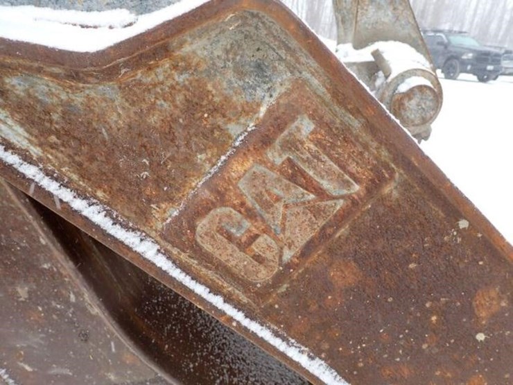 2017-caterpillar-320fl-image-56