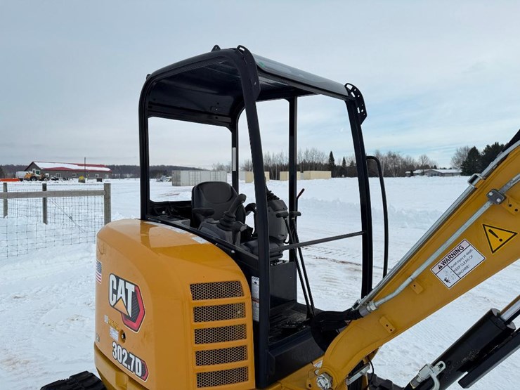 caterpillar-302.7d-cr-image-16