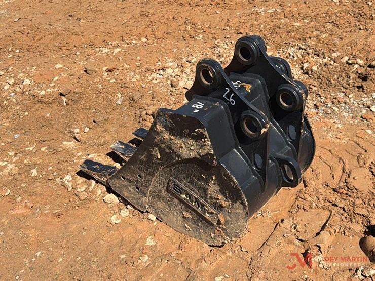 unused-sany-18'-excavator-tooth-bucket-image-3