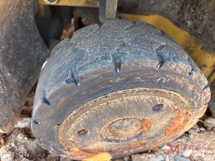 caterpillar-2c6000-image-13