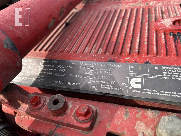 2012-peterbilt-386-image-35