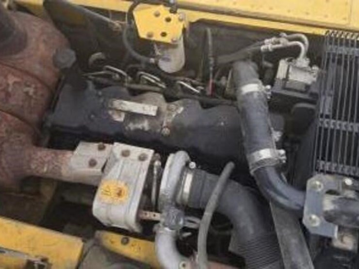 2007-komatsu-pc270-lc-8-image-24