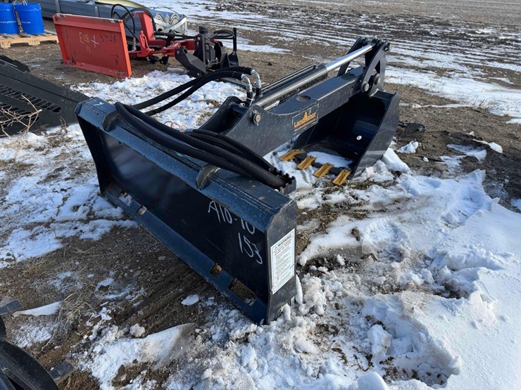 2025-landhonor-backhoe-image-5