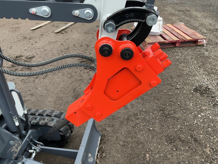 #1213-•-unused-2025-bttl12-excavator-image-27