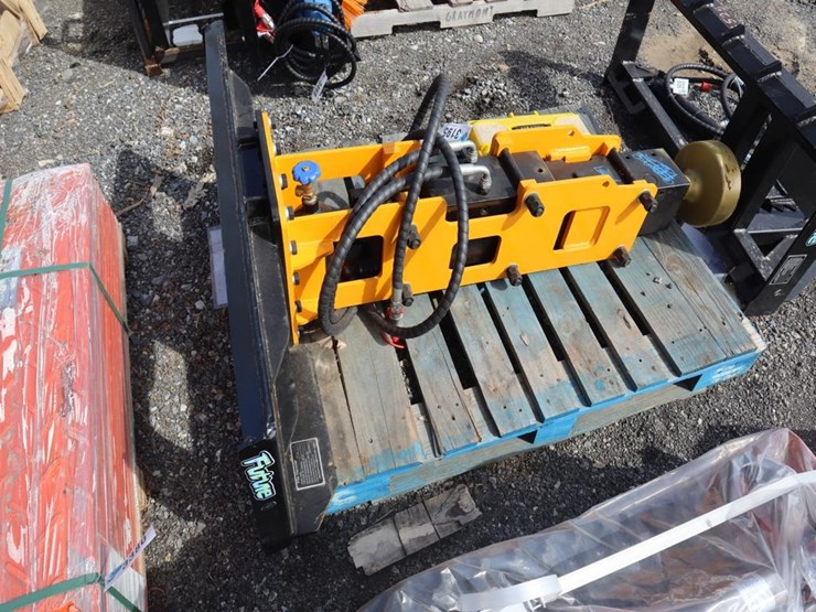 future-qa-ft-d680-post-driver-image-4