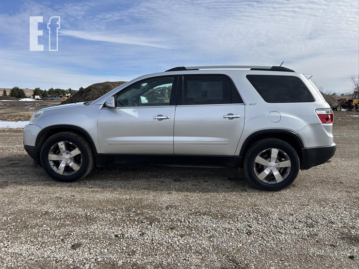 2012-gmc-acadia-image-8