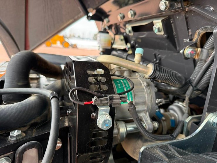 2021-hitachi-zw50-5b-image-40