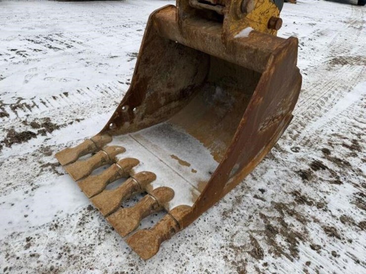 2023-hyundai-hx130a-lcr-image-39