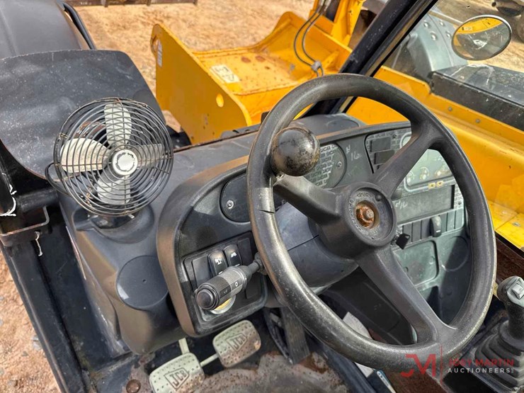 2016-jcb-507-42-image-26