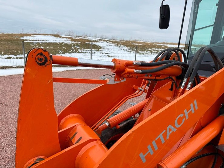 2021-hitachi-zw50-5b-image-34