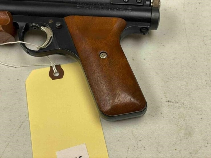 crosman-air-pistol-image-17