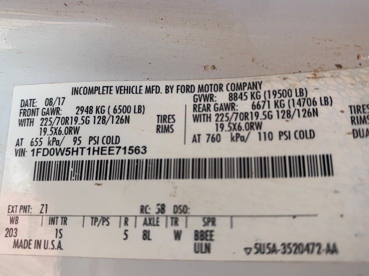 2017-ford-f550-image-21