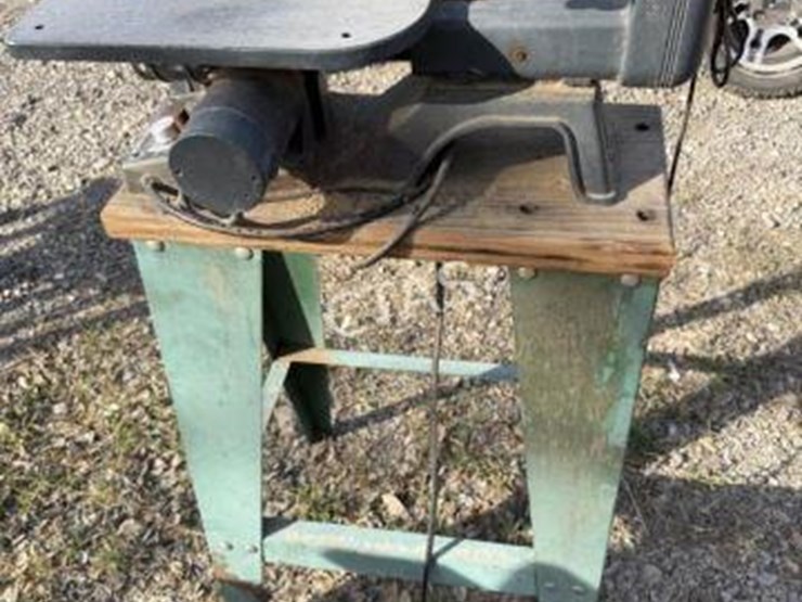 #56-•-sears-craftsman-16"-variable-scroll-saw-on-table-image-4