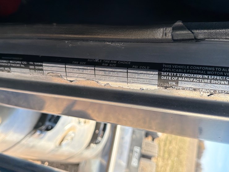 1988-peterbilt-378-image-13