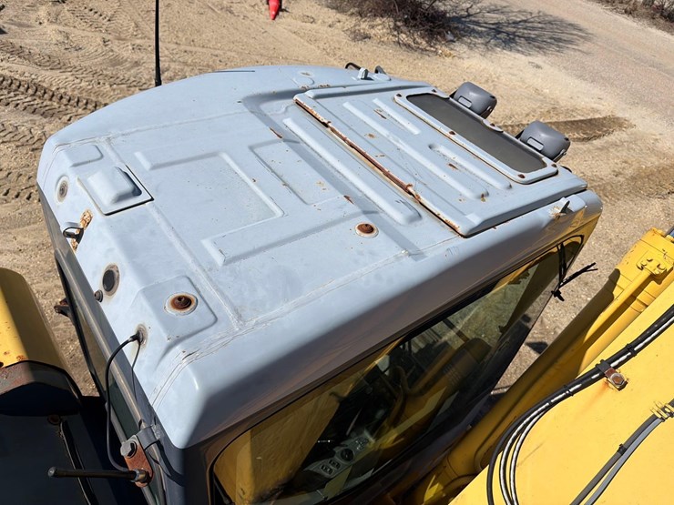 komatsu-pc308us-lc-3-image-24