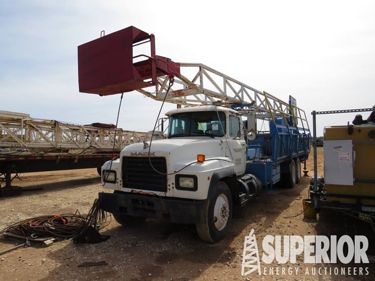 2003-mack-rd688s-image-2