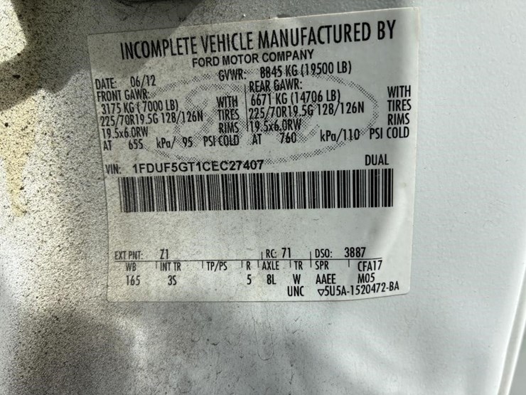 2012-ford-f550-image-16