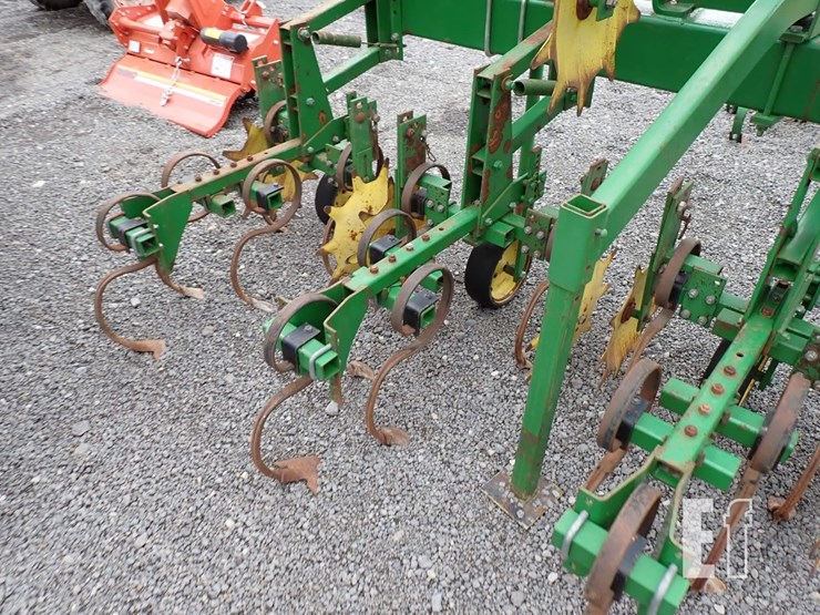 john-deere-845-image-4