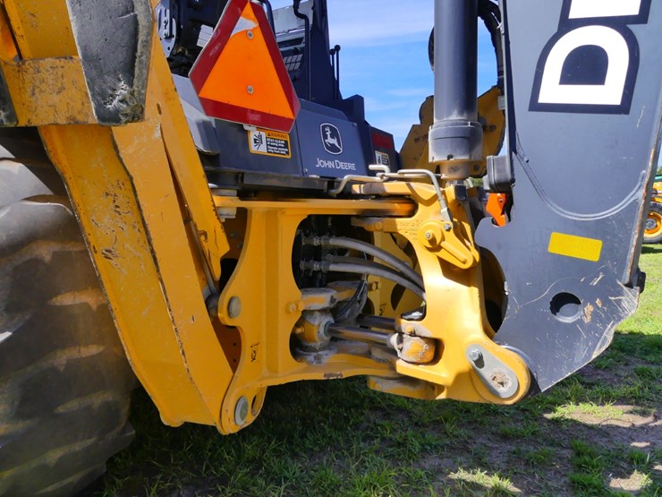 2018-deere-310l-ep-image-7