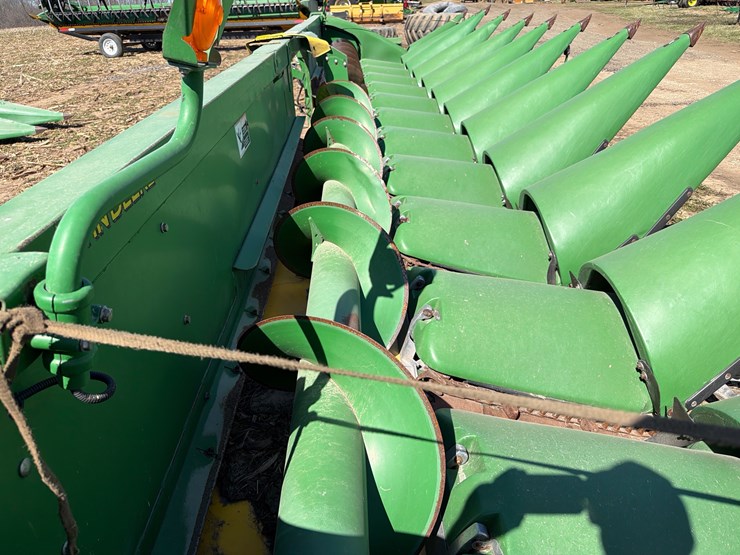 2012-john-deere-612c-image-11