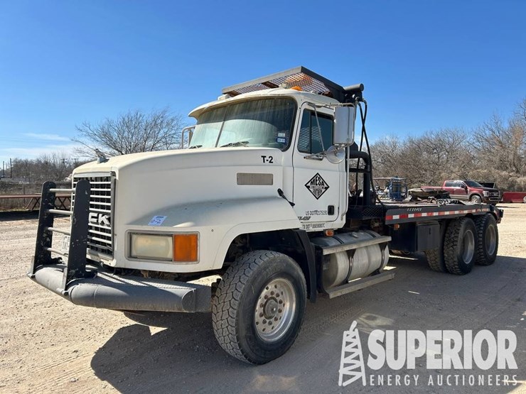 1999-mack-ch613-image-1