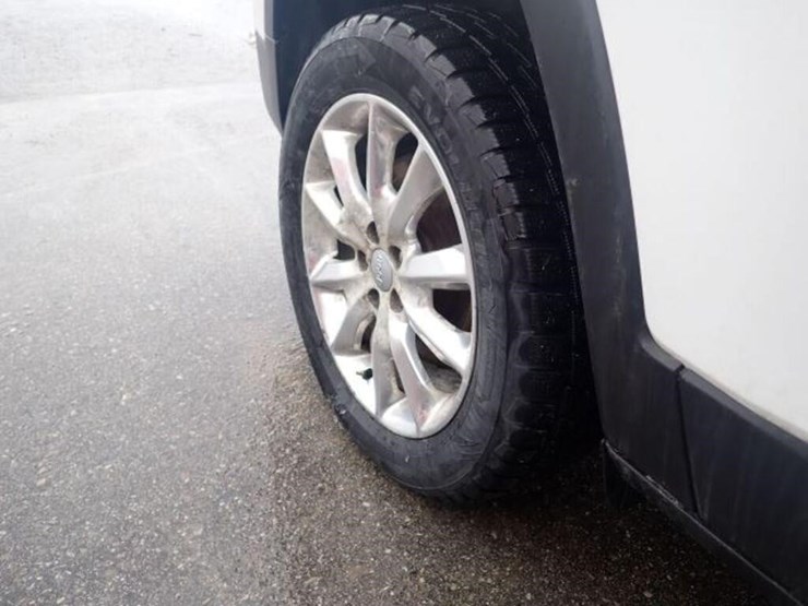 2016-jeep-cherokee-image-94