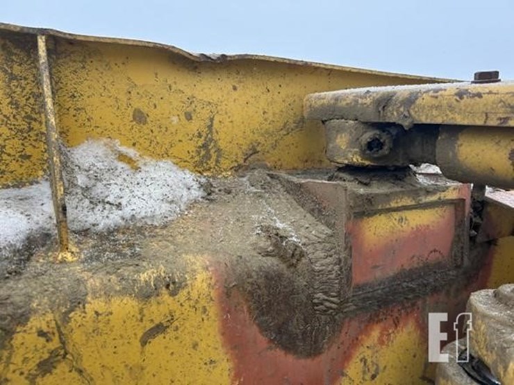 2017-komatsu-d61pxi-image-65