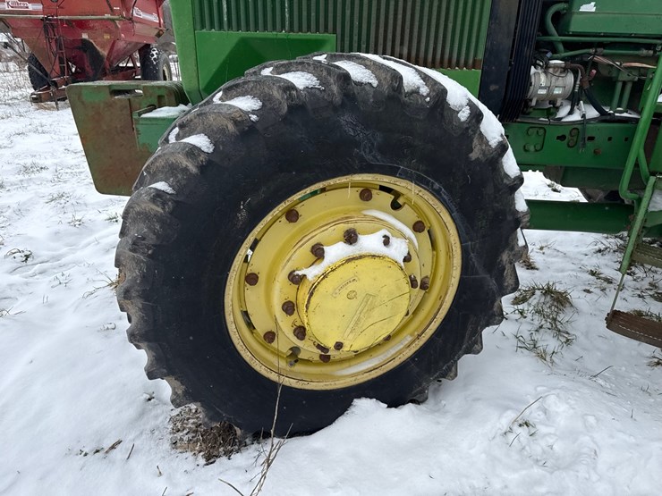john-deere-4760-image-10