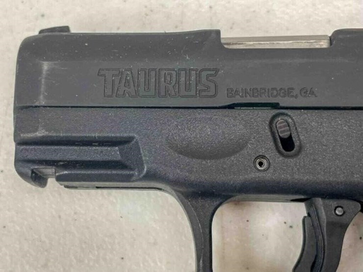 taurus-pistol-image-10