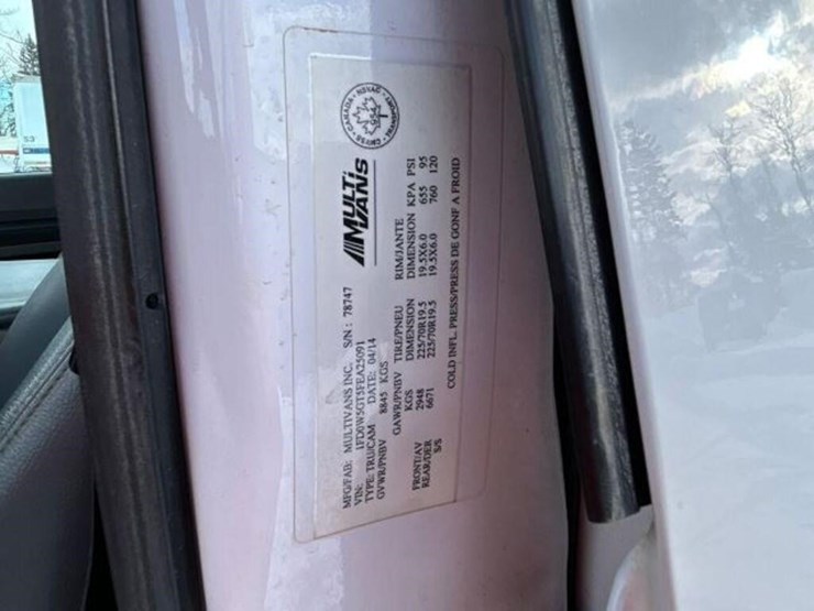 2015-ford-f550-xl-image-65