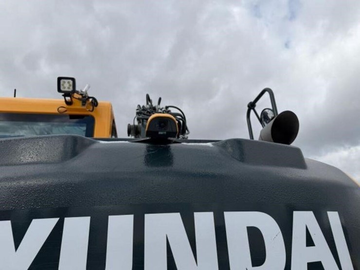 2023-hyundai-hx130a-lcr-image-57