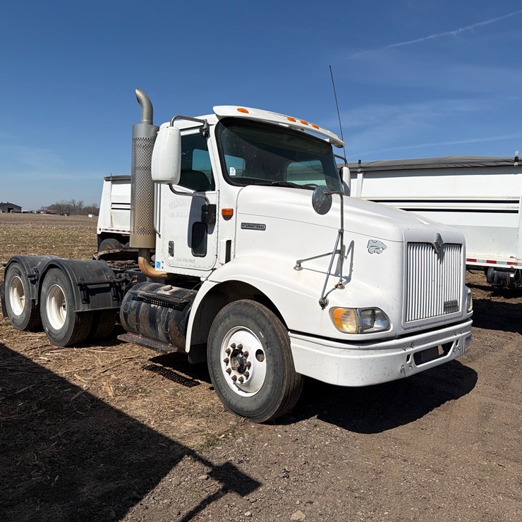 2000 INTERNATIONAL 2000