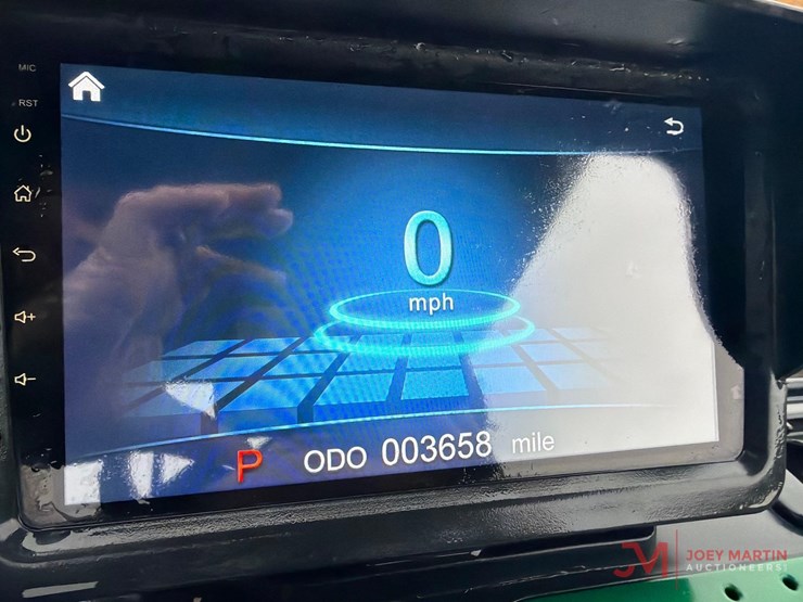 evolution-turfman-800-electric-golf-cart-image-17