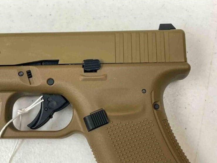 glock-pistol-image-2