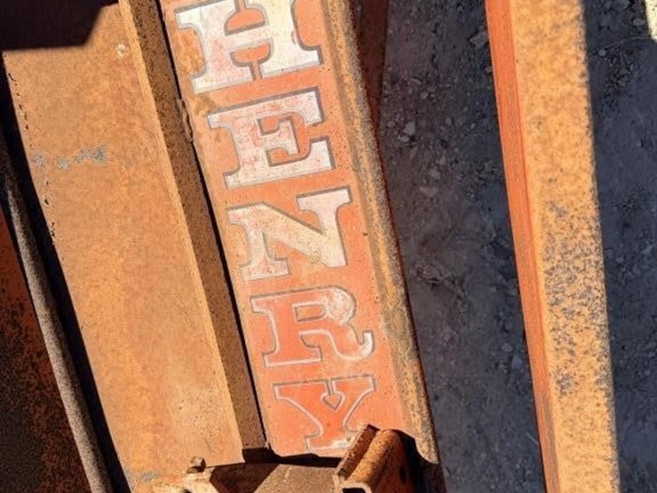 l3---square-bale-loader-image-2