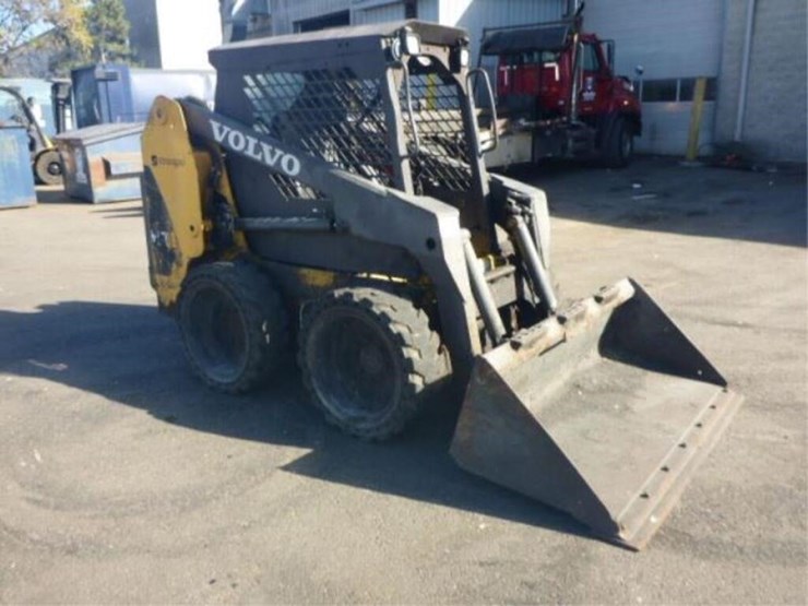 2008-volvo-mc70b-image-3