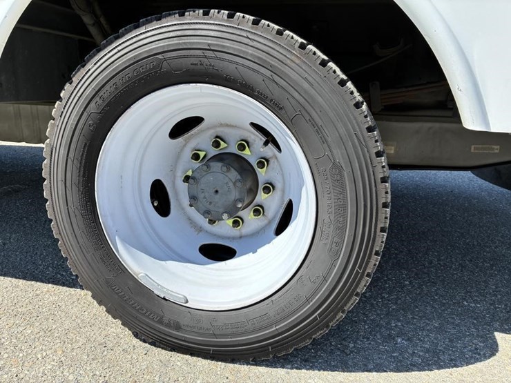 2016-ford-f550-image-5