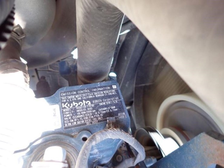 2017-kubota-kx080-4-image-32