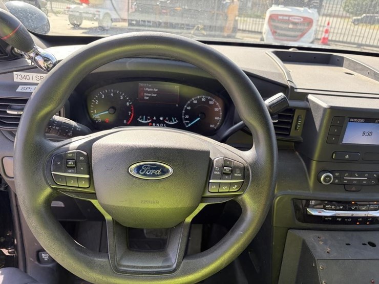 2020-ford-explorer-police-interceptor-image-14