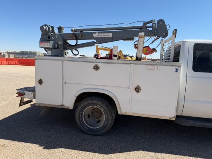 2013-ford-f350-image-4