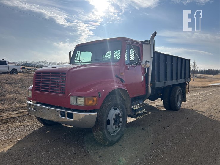 2002-international-4700-image-4