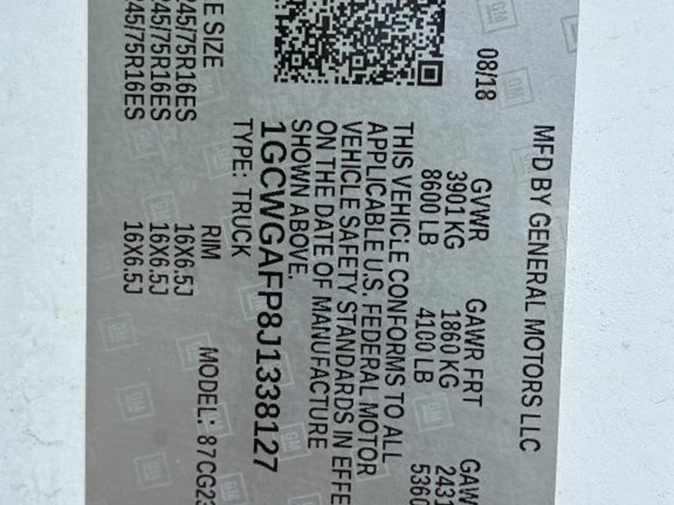 2018-chevrolet-express-2500-image-17