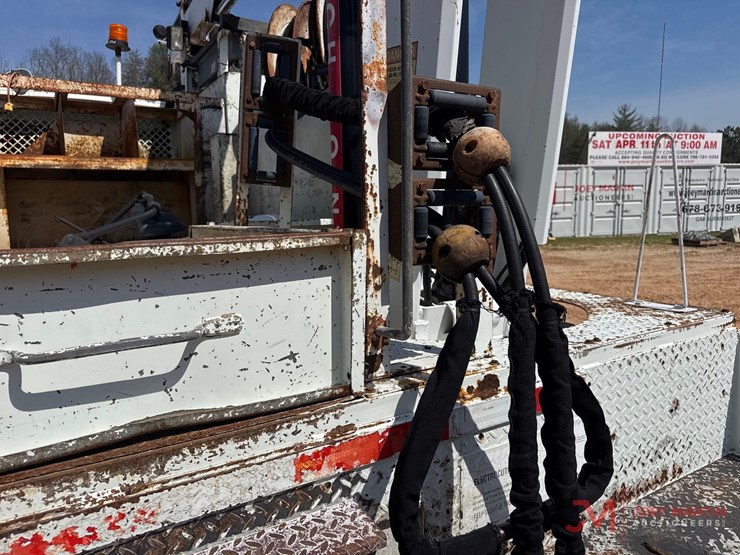 2008-international-workstar-7300-image-13