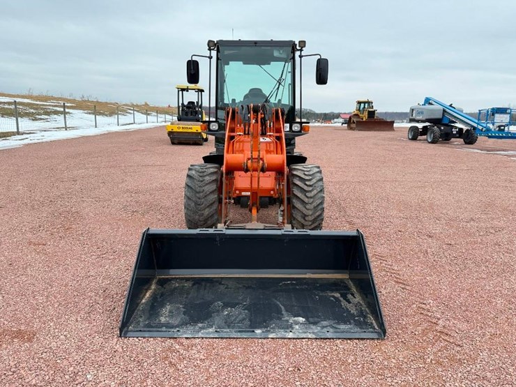 2021-hitachi-zw50-5b-image-2