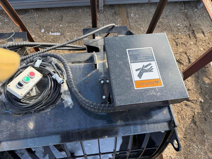 skid-steer-cement-mixer-image-10