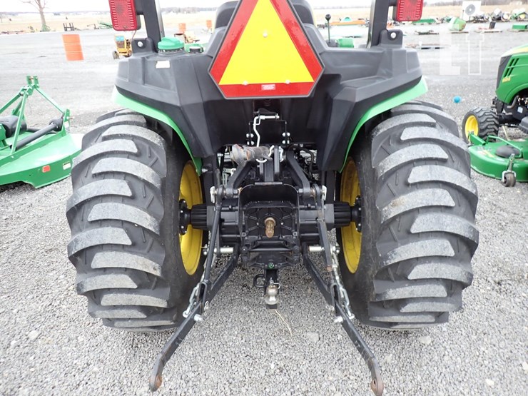 2021-john-deere-3038e-image-10