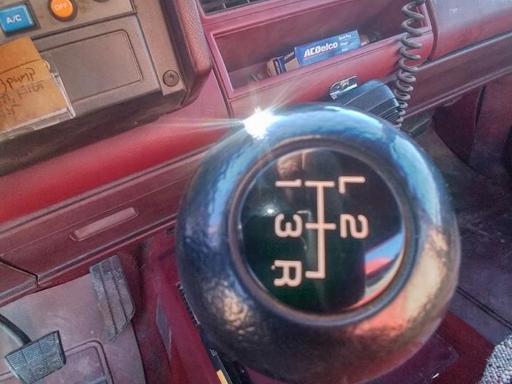 1990-chevrolet-3500-image-23