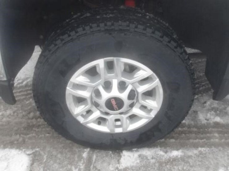 2022-gmc-2500hd-image-49