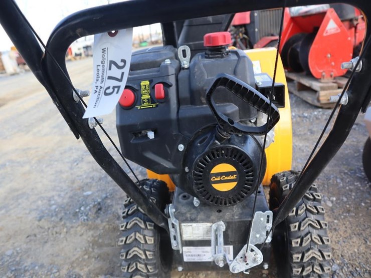 cub-cadet-snowblower-image-7